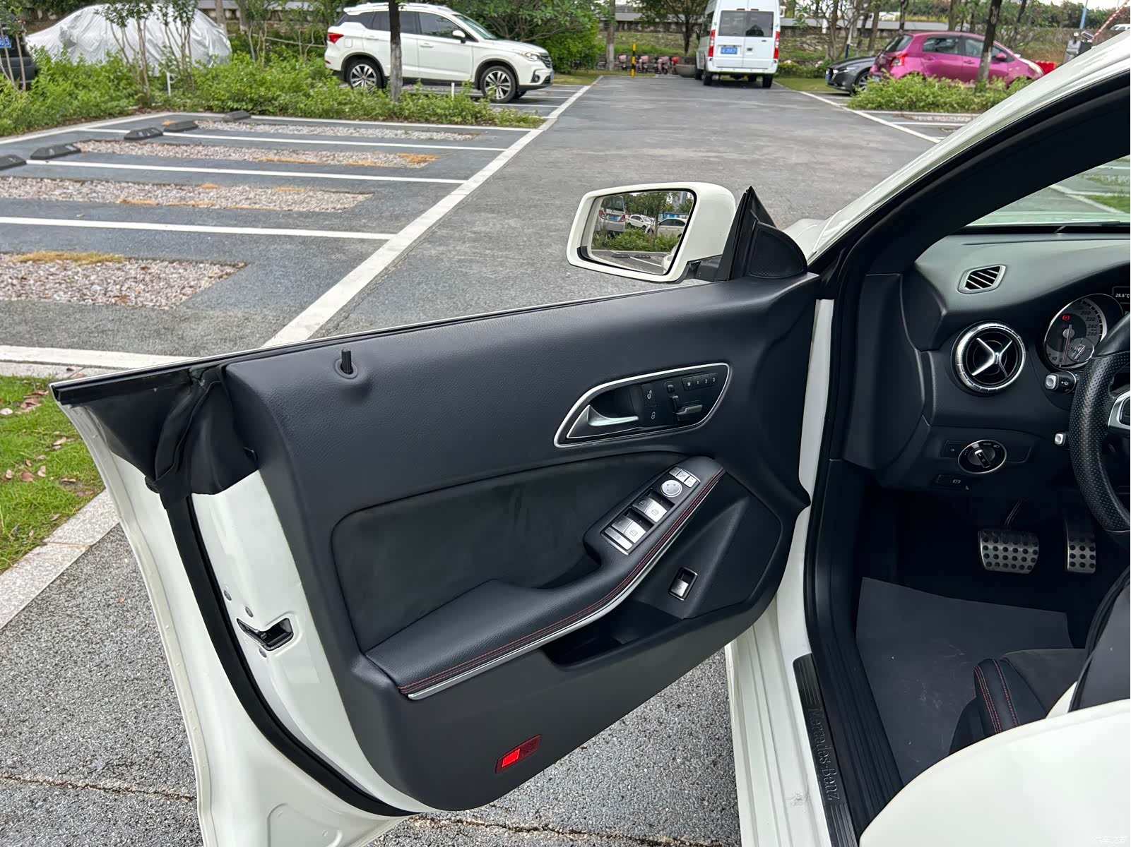 Mercedes-Benz CLA, 2016 30