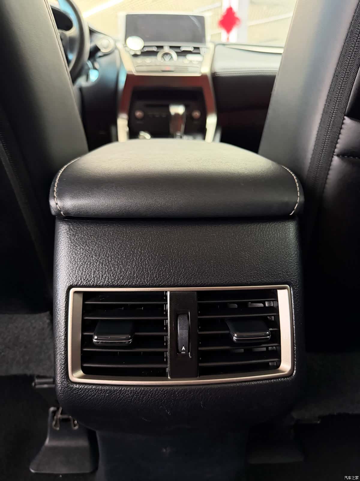 Lexus NX, 2021 13