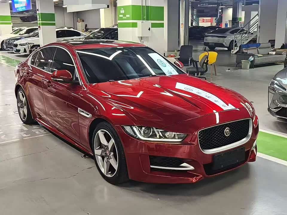 Jaguar XE