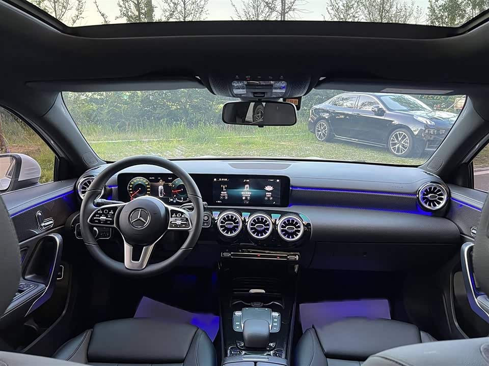 Mercedes-Benz Class A Mercedes-Benz Class A