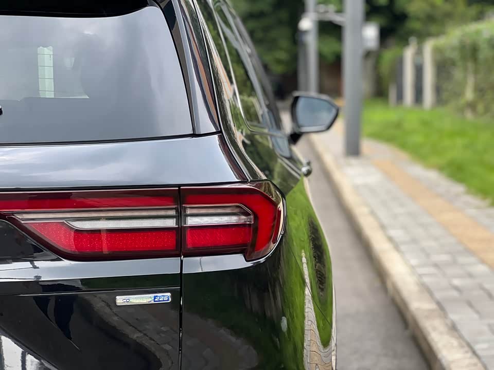 Ford Lingyu Ford Lingyu