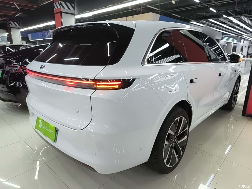 Li Auto L6, 2024 7