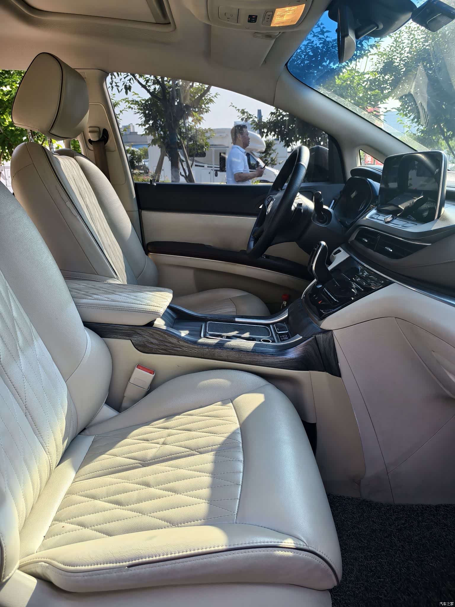 Buick GL8, 2021 10