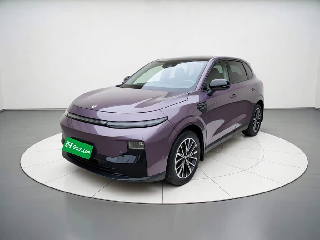 Leapmotor B10