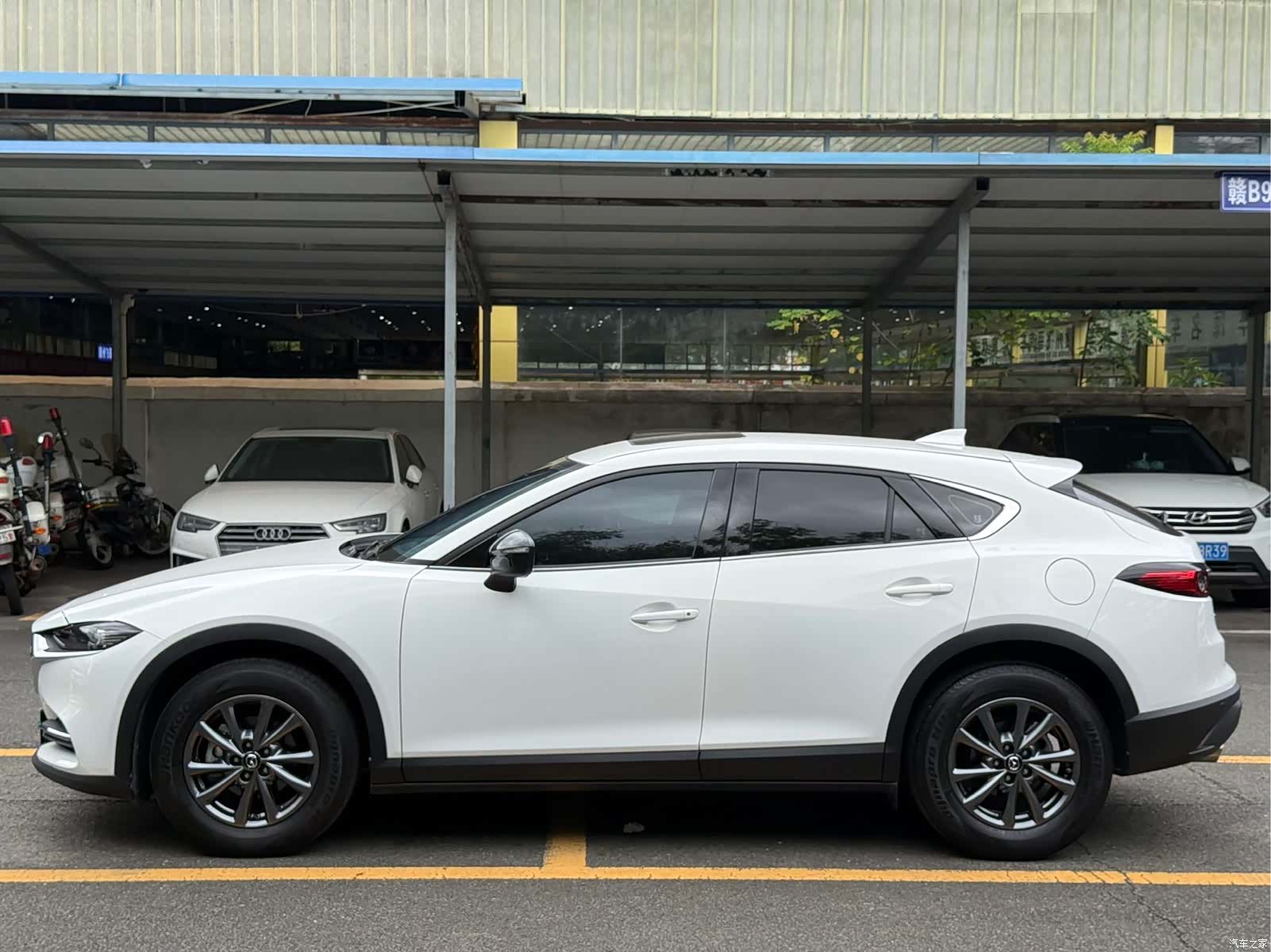 Mazda CX-4, 2023 7