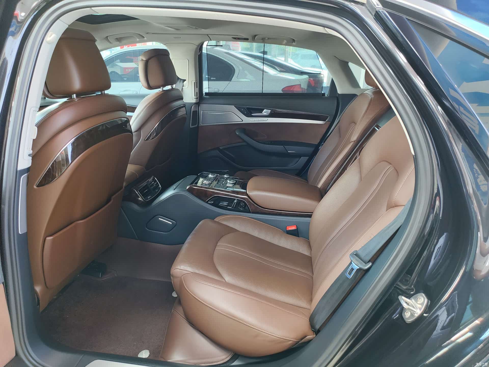 Audi A8L, 2015 8
