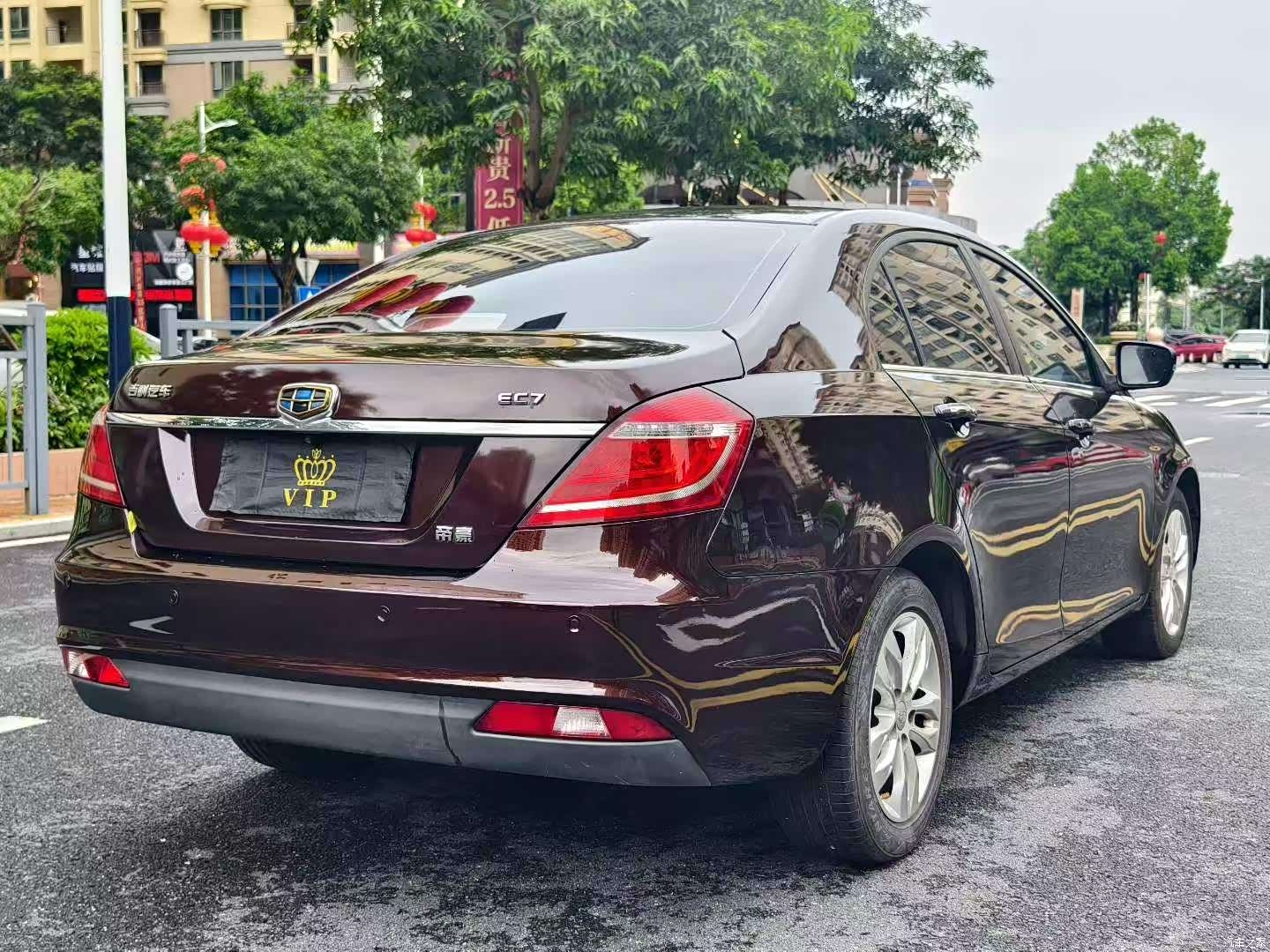 Geely Emgrand, 2015 9