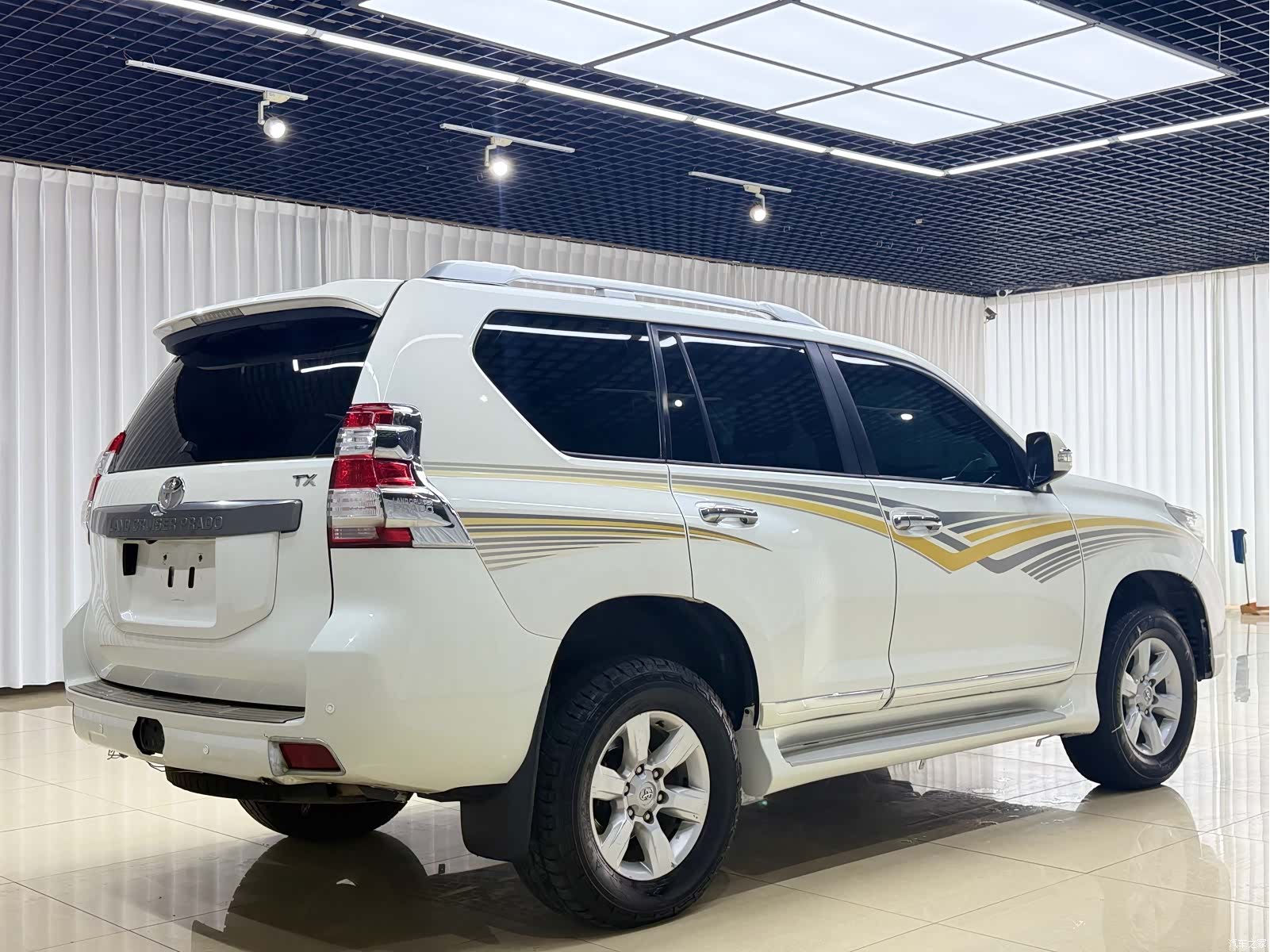 Toyota Prado, 2015 4
