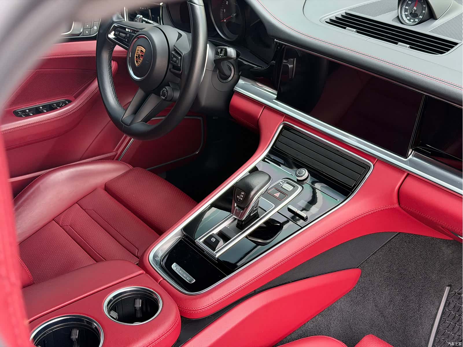 Porsche Panamera, 2023 7