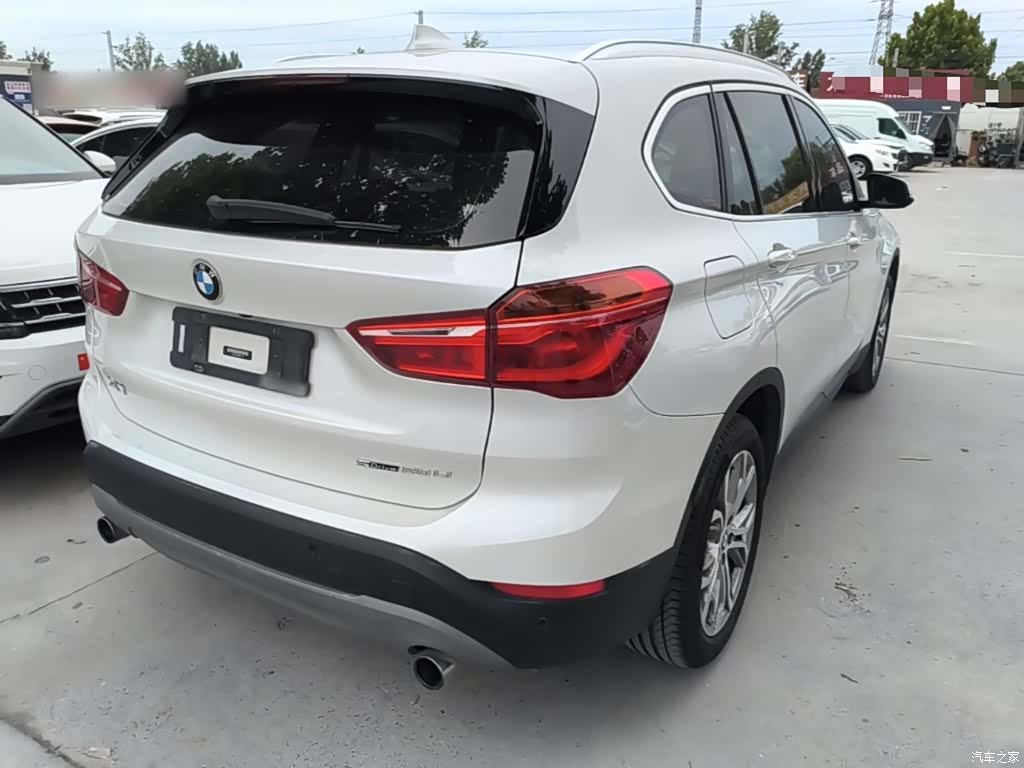 BMW X1, 2019 все фото