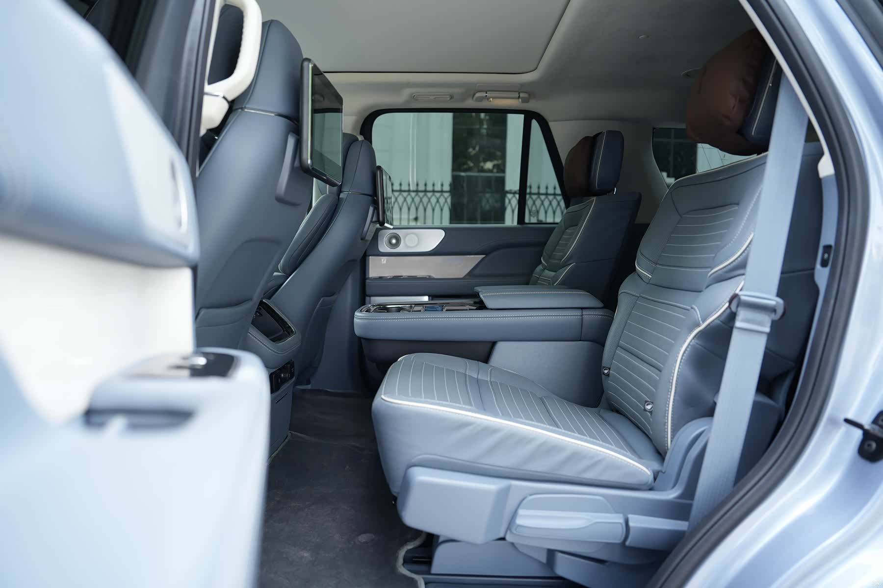 Lincoln Navigator, 2022 19
