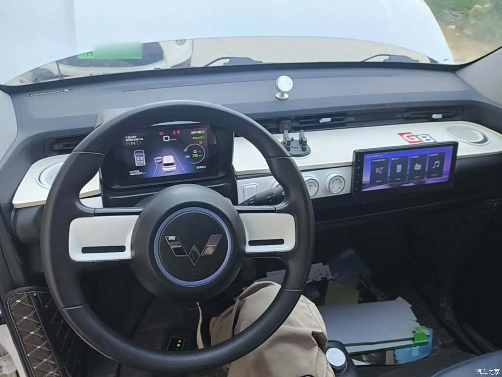 Wuling MINIEV, 2022 10