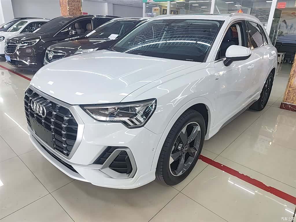 Audi Q3, 2021 1