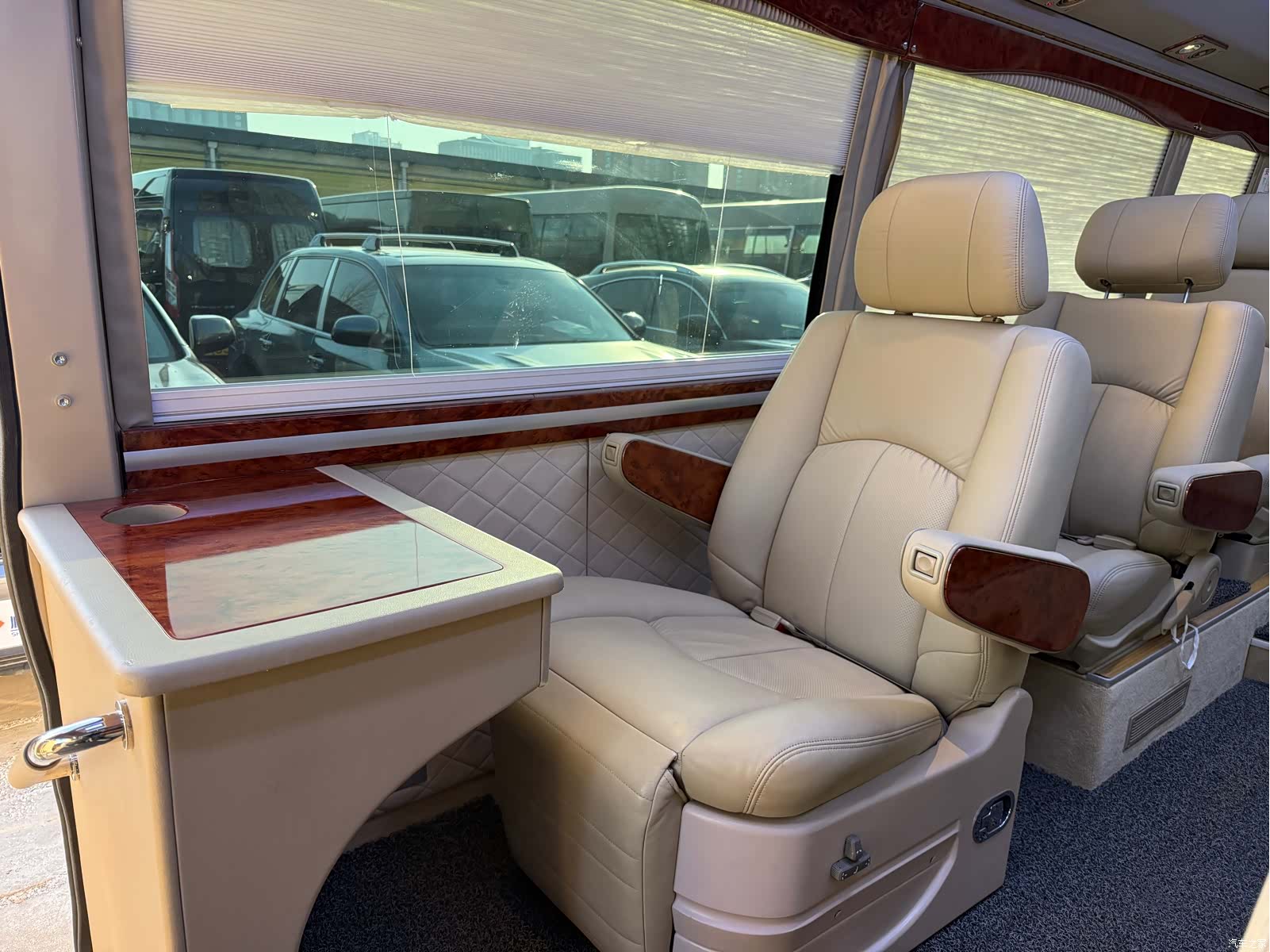 Toyota Coaster, 2012 20