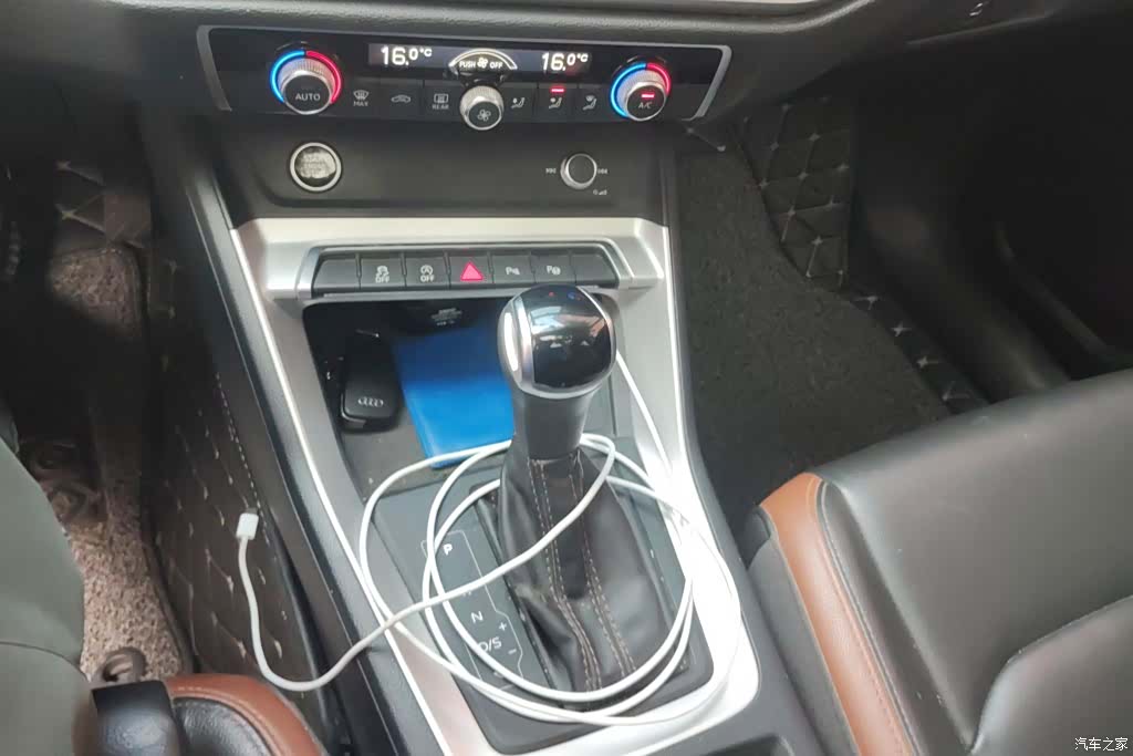 Audi Q3, 2023 16