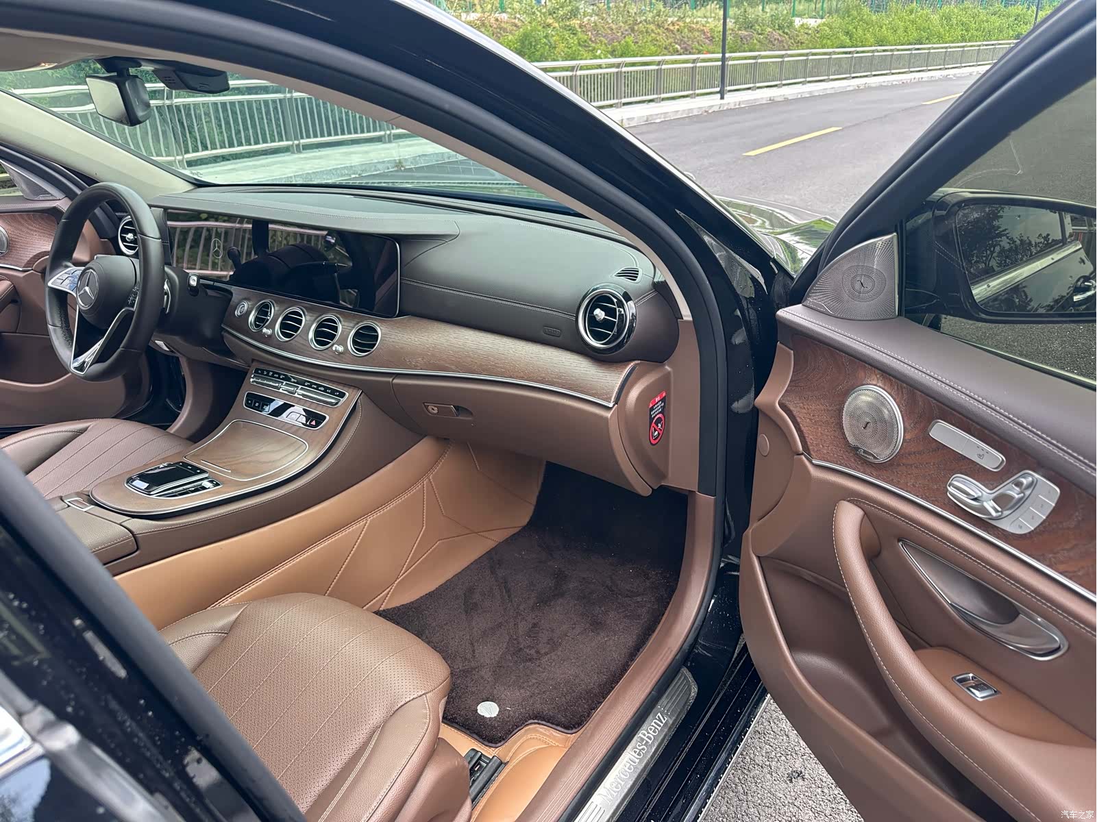 Mercedes-Benz E-Class, 2023 9
