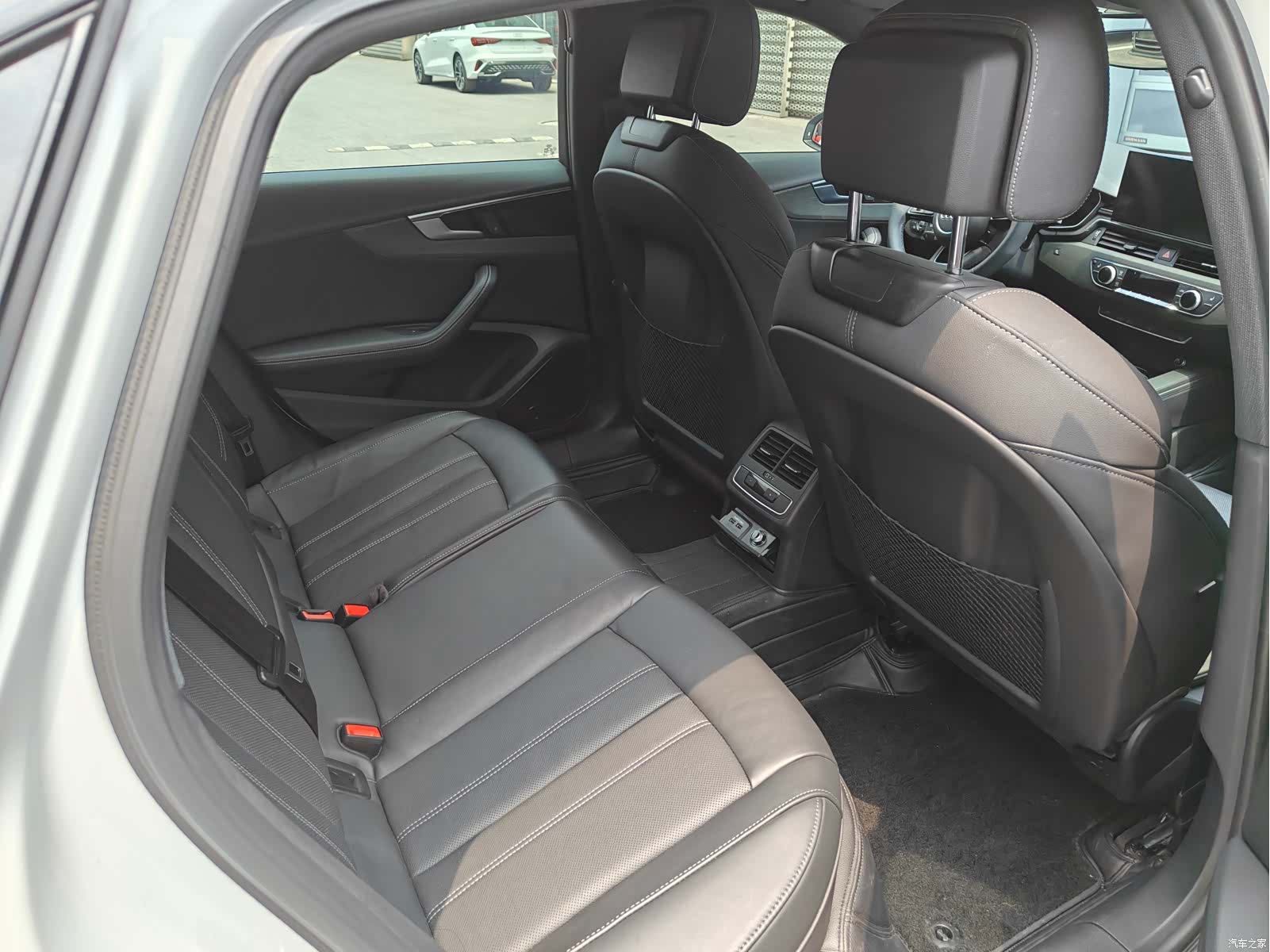 Audi A4L, 2023 12