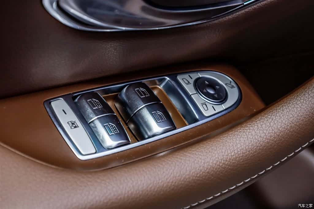 Mercedes-Benz E-Class, 2021 4
