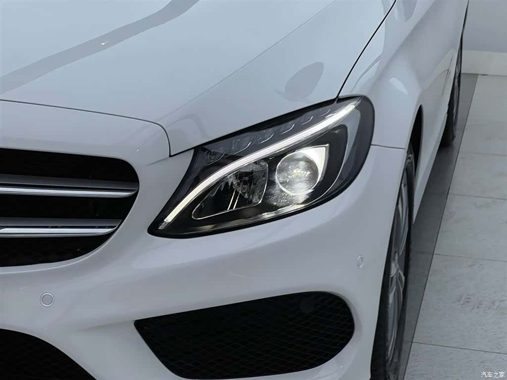 Mercedes-Benz C-Class, 2018 все фото