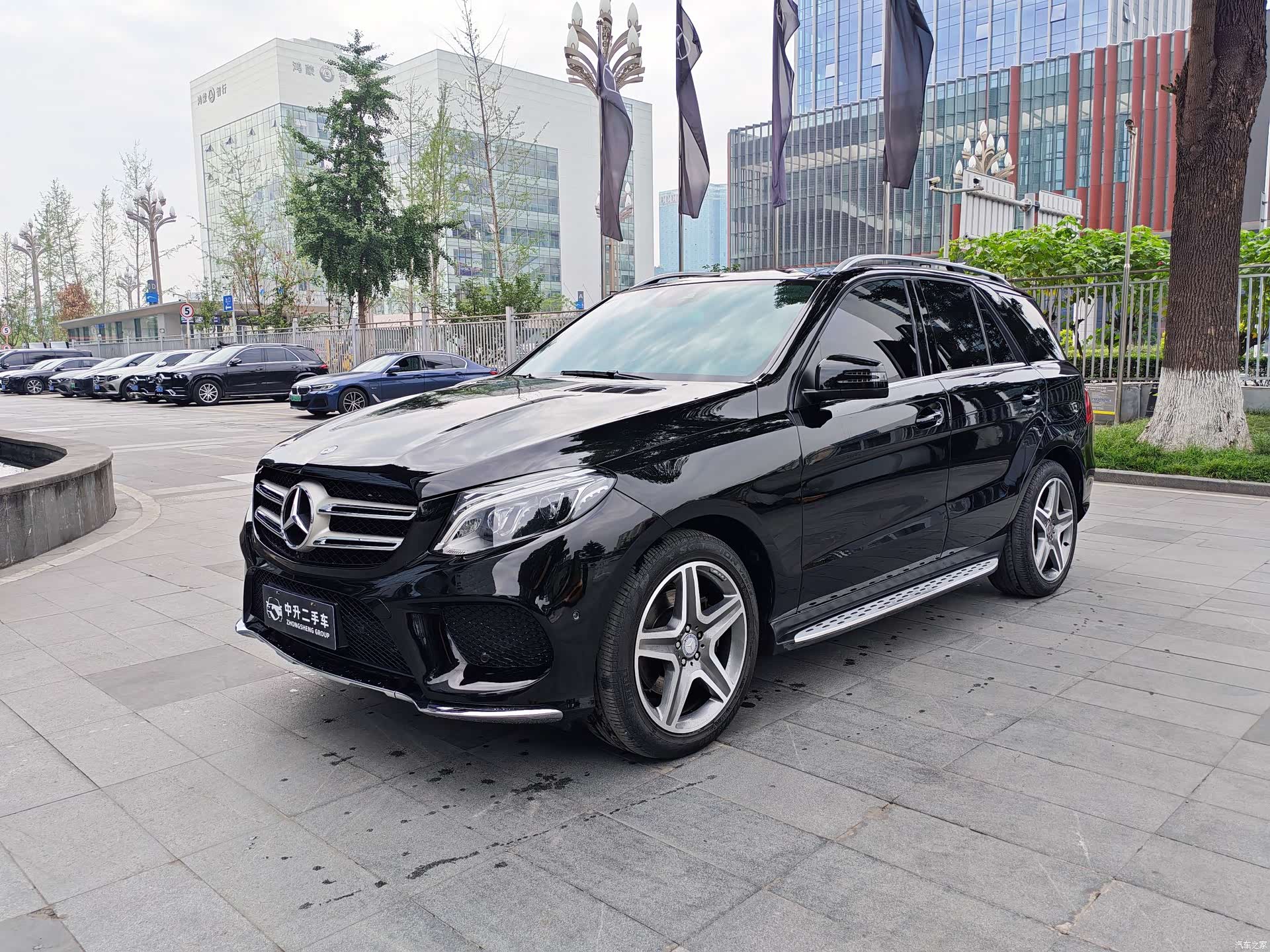 Mercedes-Benz GLE, 2016 1