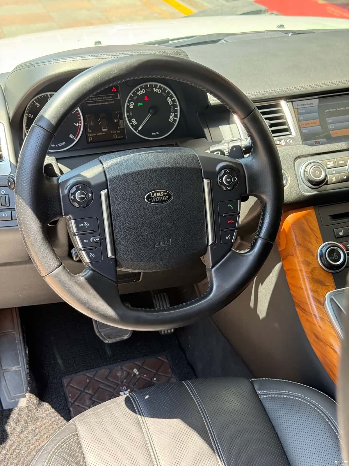 Land Rover Range Rover, 2011 6