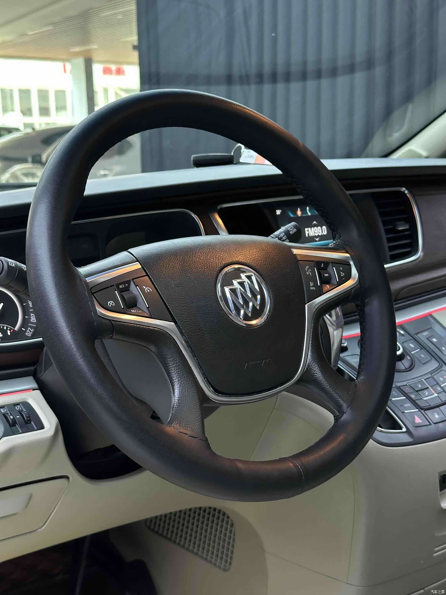 Buick GL8, 2019 2