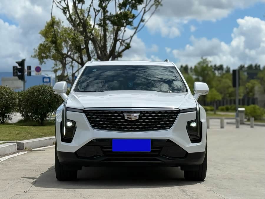 Cadillac XT4 2023, фото 2