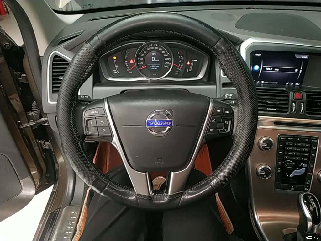 Volvo XC60, 2017 11
