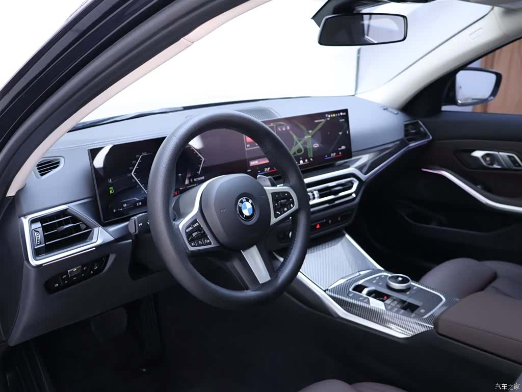 BMW 3 Series, 2024 11