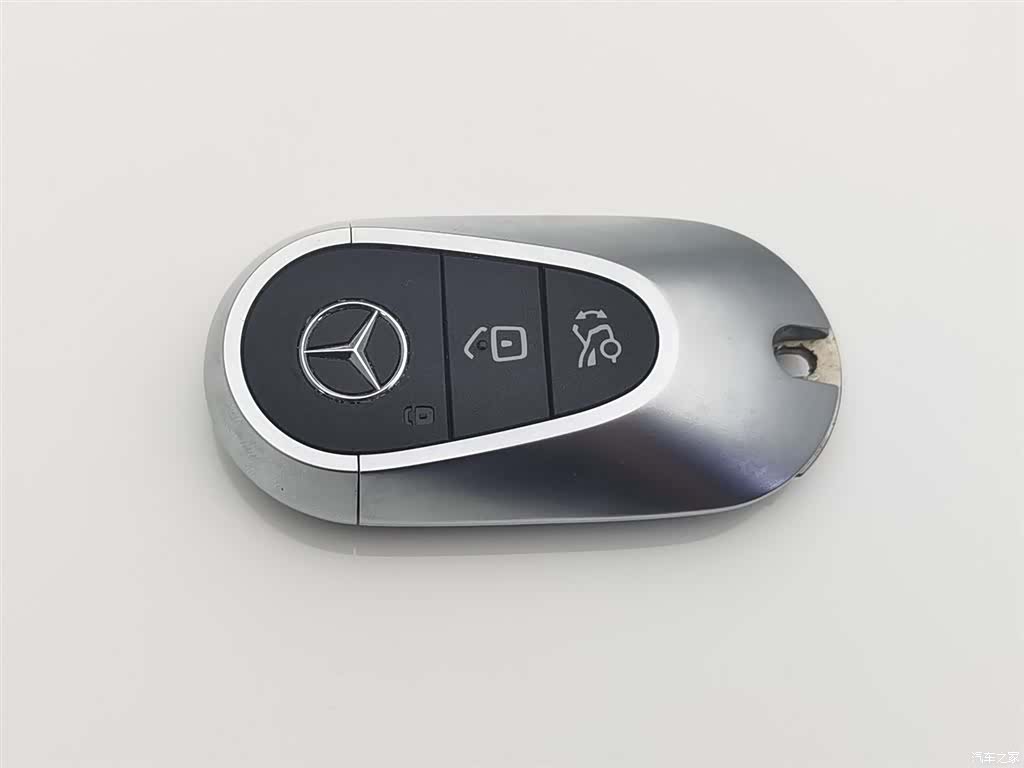 Mercedes-Benz C-Class, 2025 19
