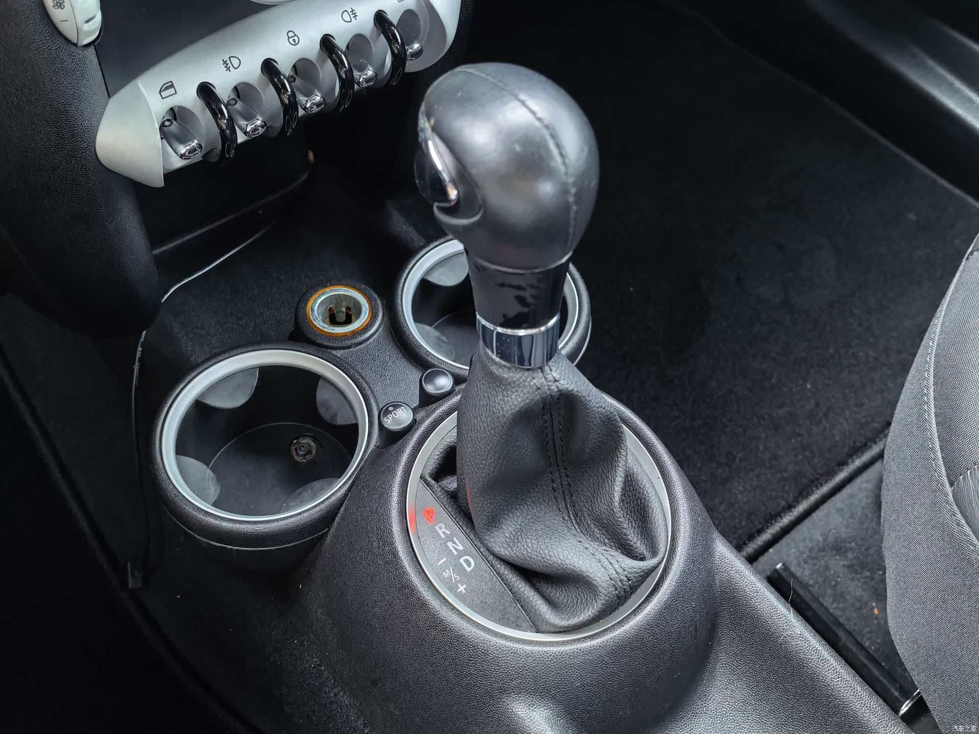 Mini Cooper, 2010 12