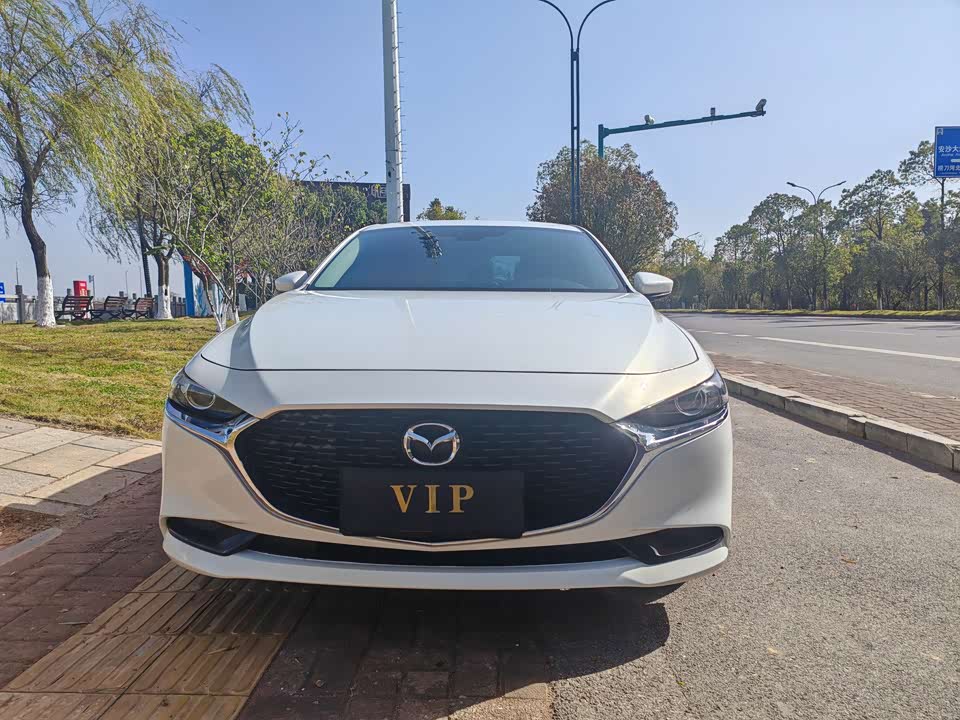 Mazda 3 Angkesaila
