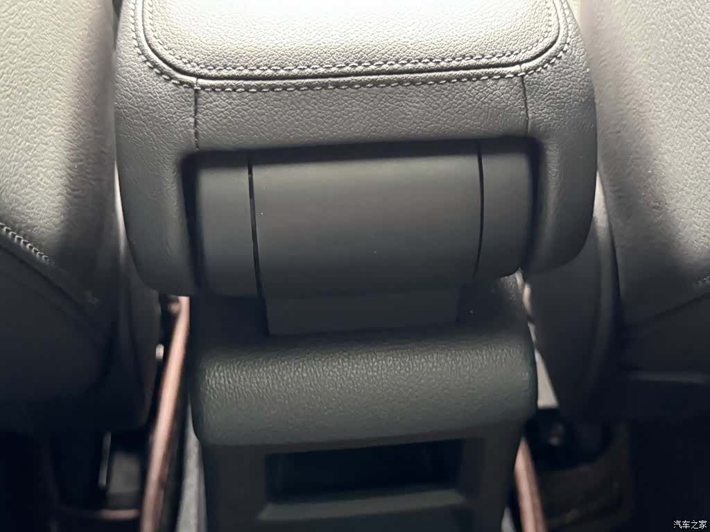 Audi Q2L, 2020 21