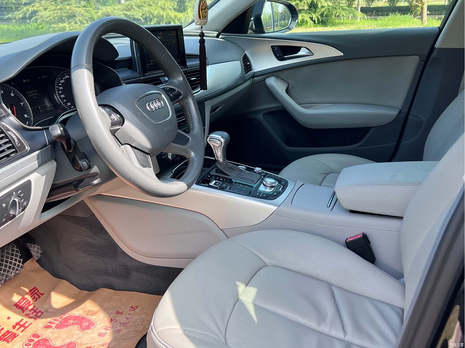 Audi A6L, 2014 3