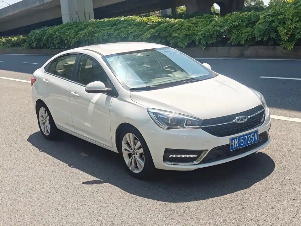 Chery Arrizo 5
