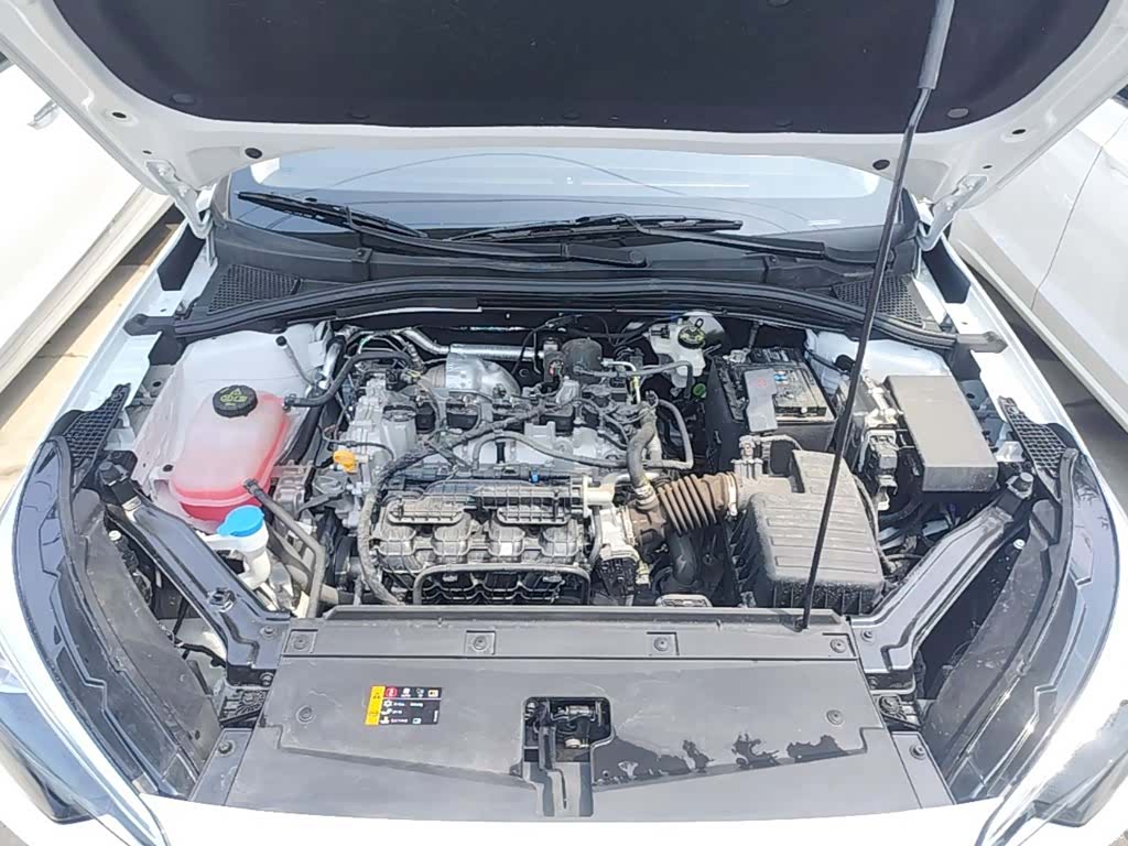 Roewe i5, 2025 20
