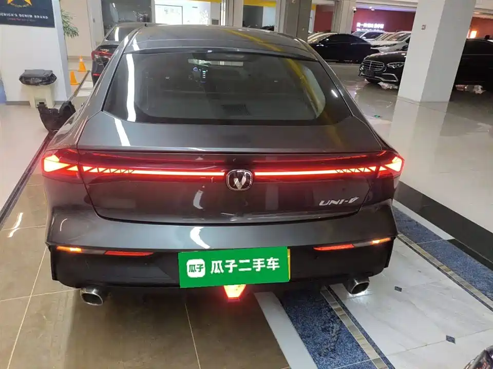 Changan UNI-V