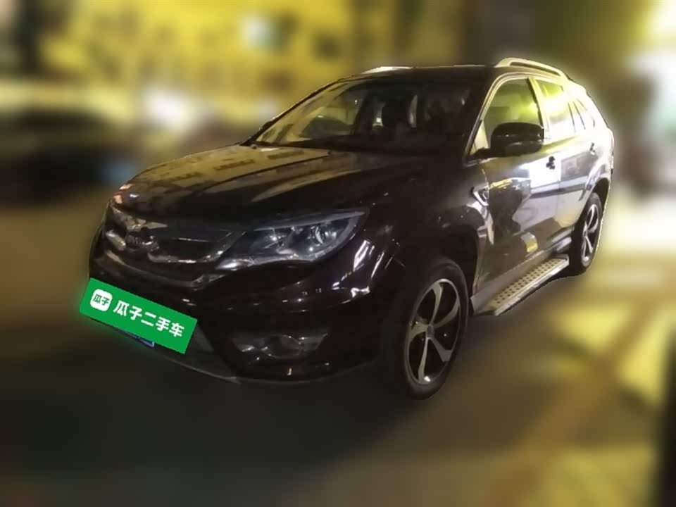 BYD S7