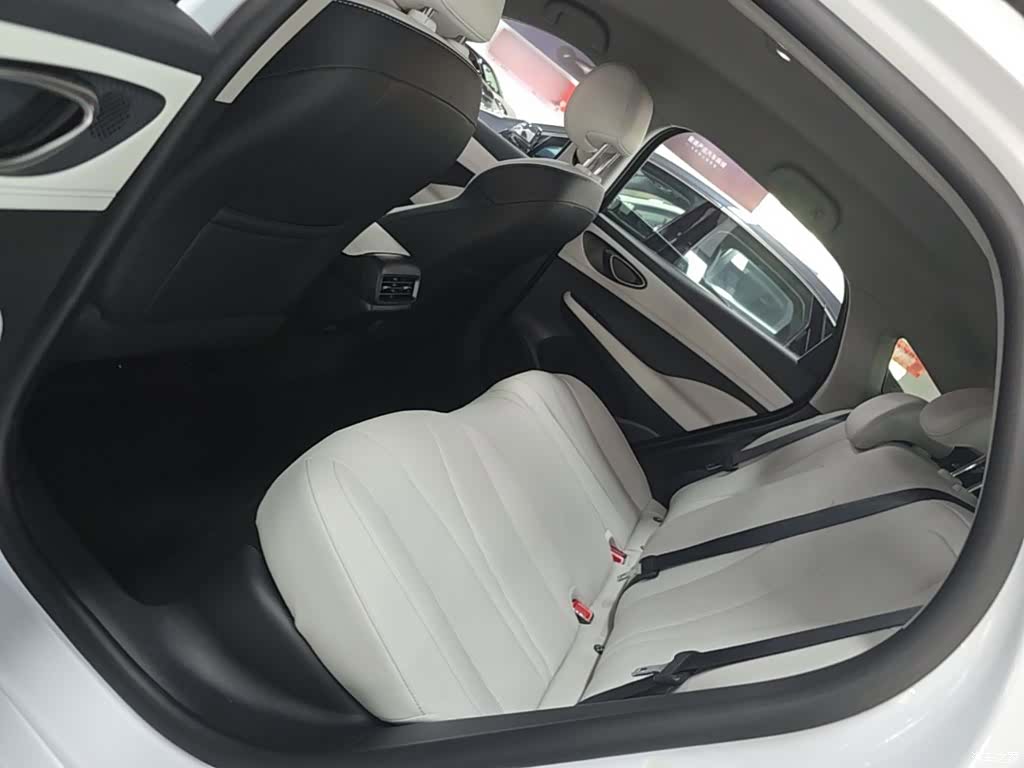 BYD Seal, 2025 17