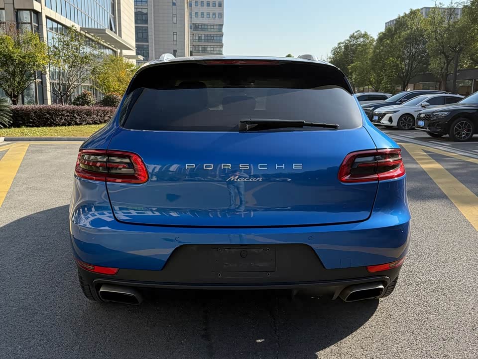 Porsche Macan