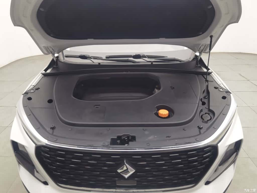 Wuling RS-3, 2021 6