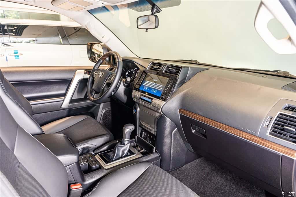 Toyota Prado, 2026 9