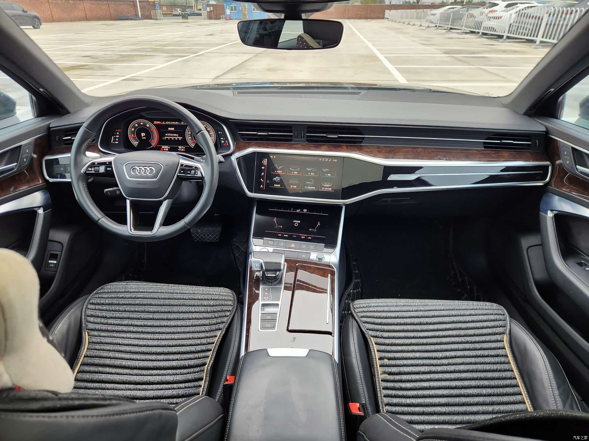 Audi A6L, 2019 8