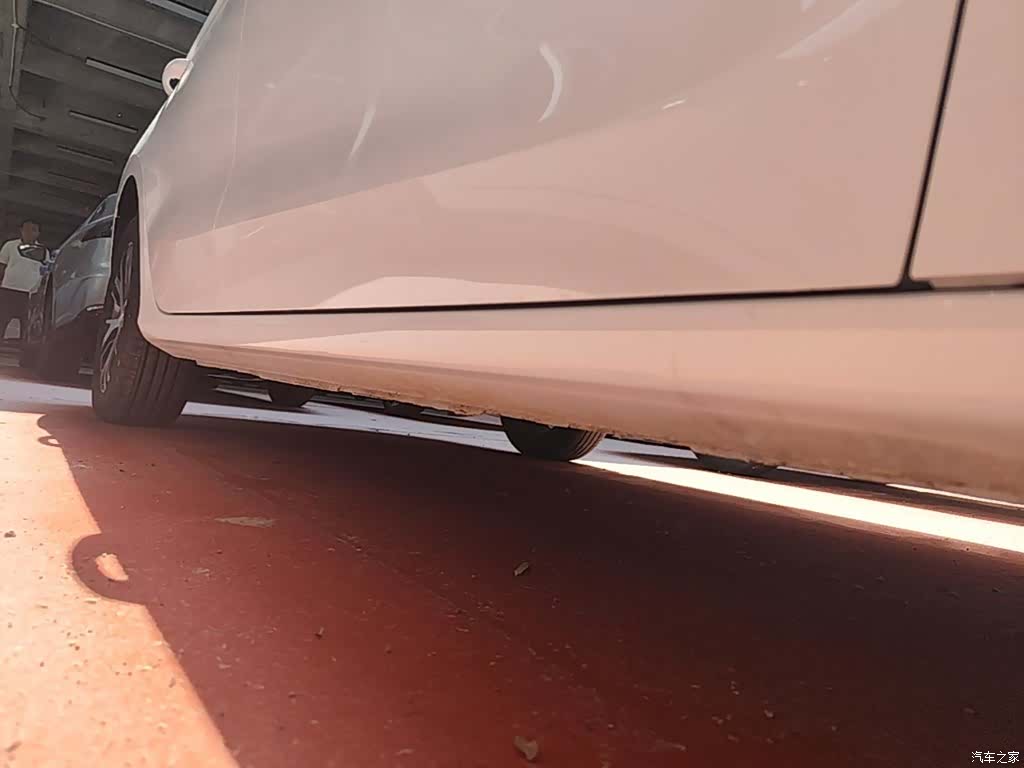 Geely Emgrand, 2026 21