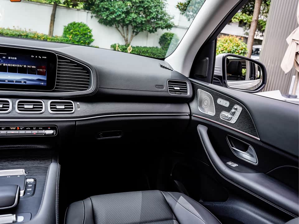Mercedes-Benz GLE Mercedes-Benz GLE