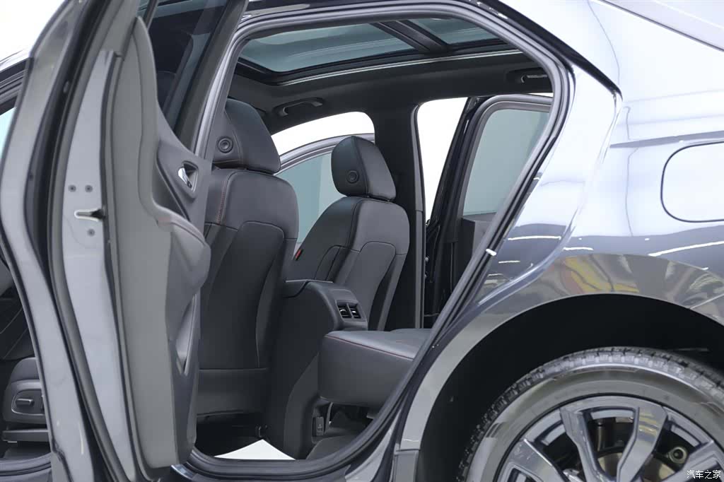 Chevrolet Equinox, 2023 6