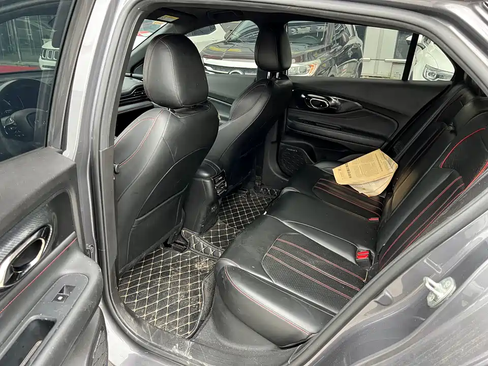 Trumpchi Shadow Leopard