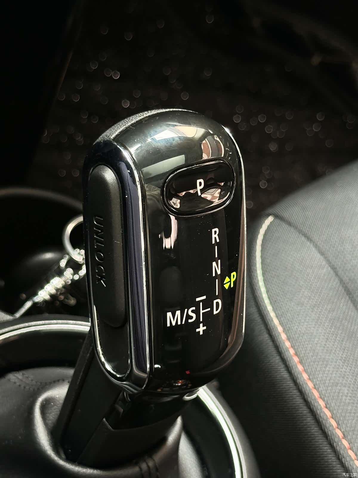 Mini ONE, 2019 19