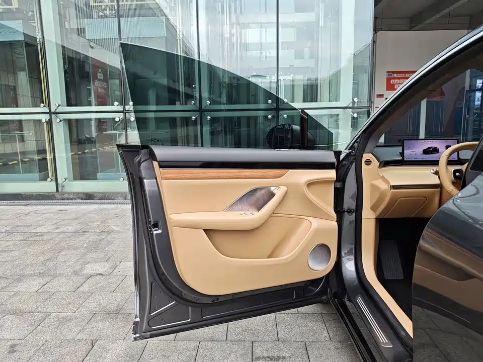 HarmonyOS Wisdom World R7