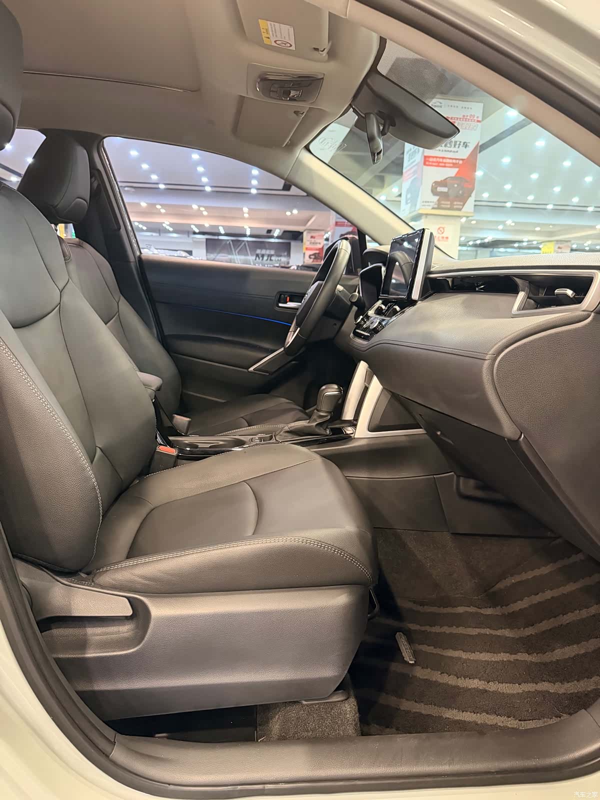 Toyota Corolla, 2022 все фото